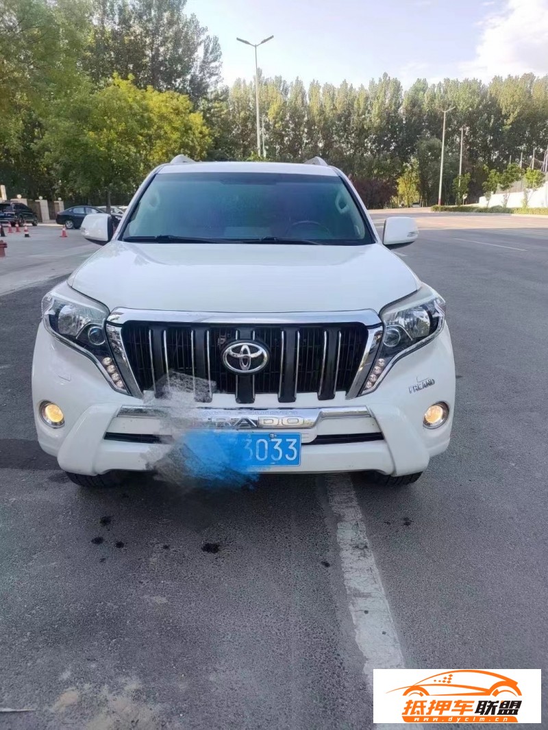  14年豐田普拉多轎車 