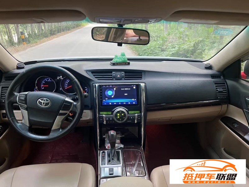  13年豐田銳志轎車 