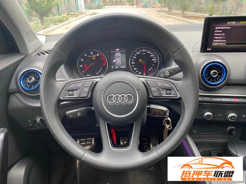  19年奧迪Q2轎車 