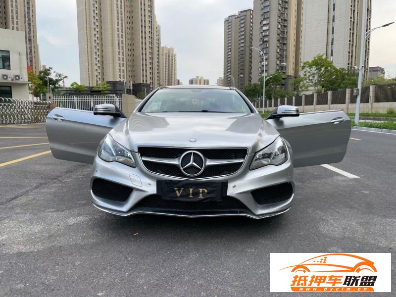  14年奔馳E轎車 