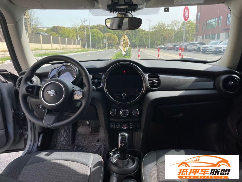  21年寶馬MINI轎車 