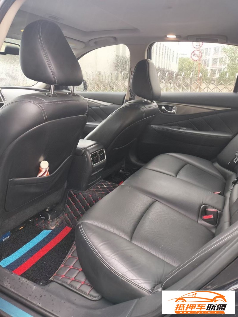  16年英菲尼迪Q50轎車 