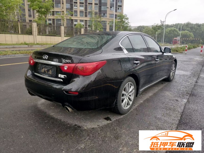  16年英菲尼迪Q50轎車 