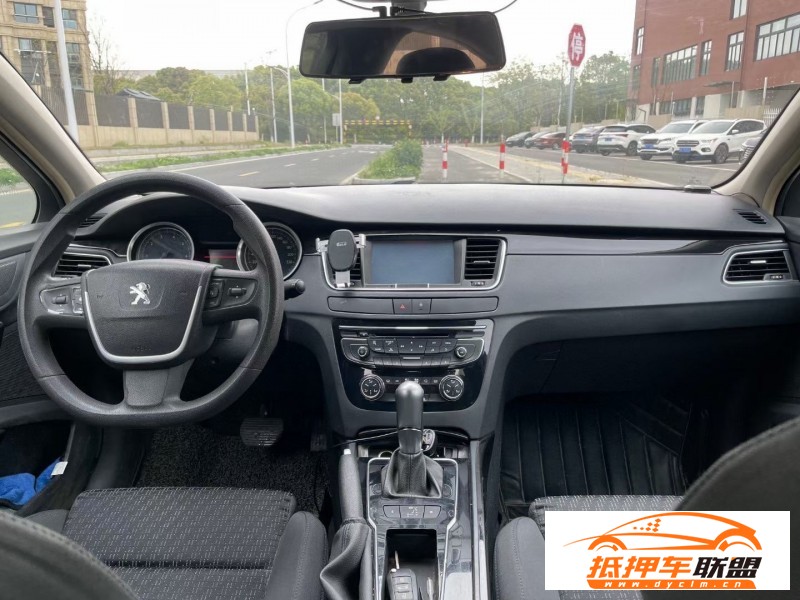  13年標(biāo)致508轎車 