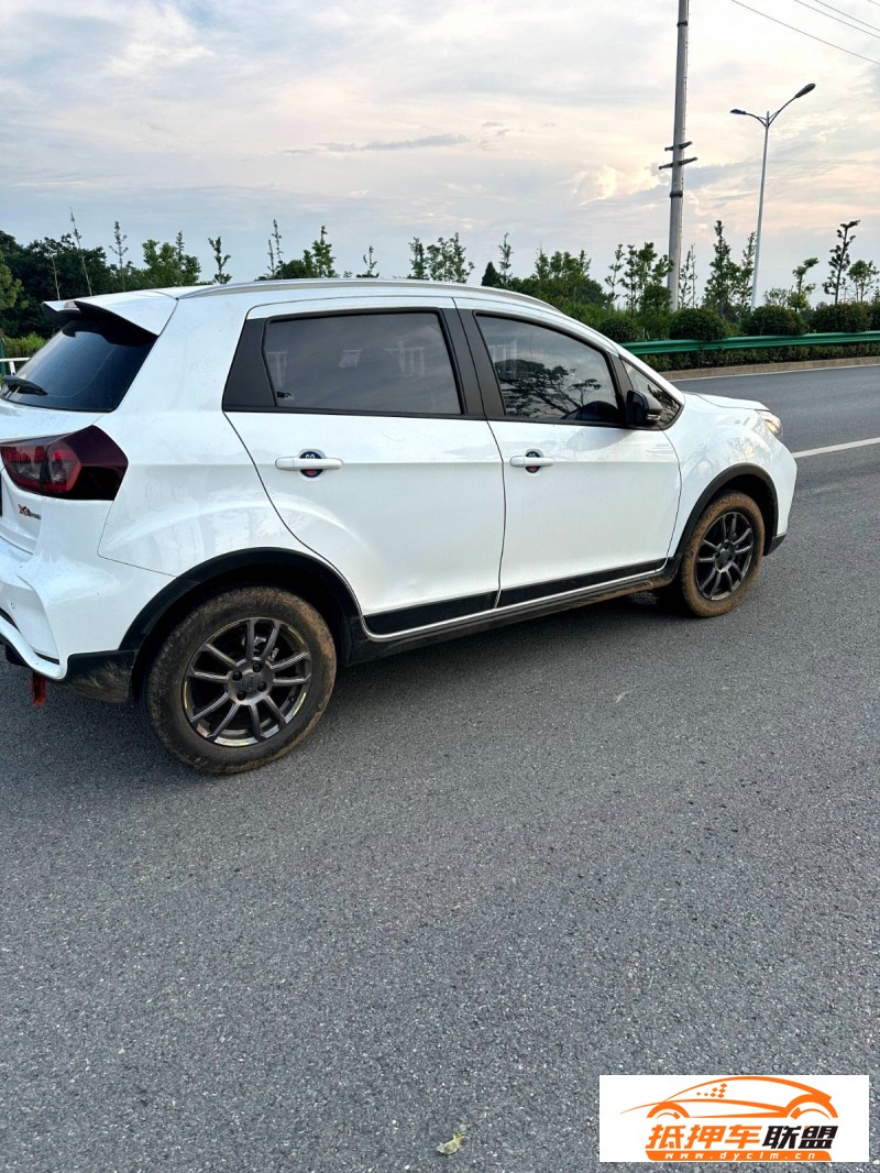  22年吉利遠(yuǎn)景X3SUV 