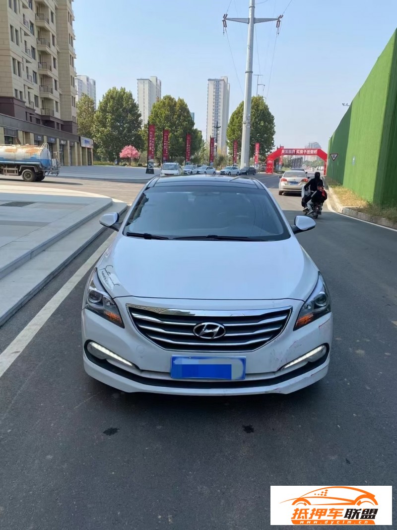  15年現(xiàn)代名圖轎車 