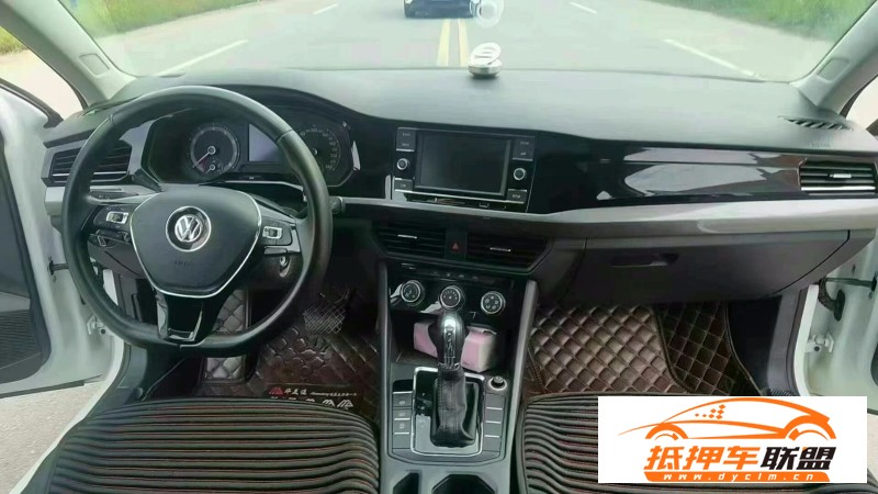  20年大眾寶來轎車 