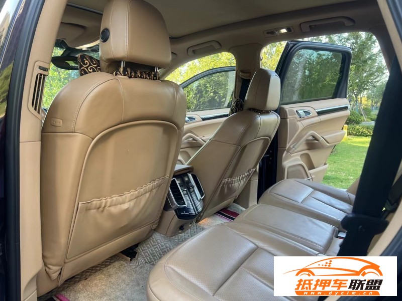  12年保時(shí)捷卡宴SUV 