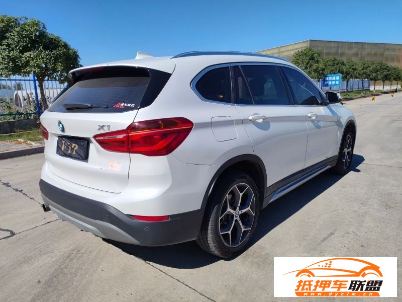 18年寶馬X1轎車 