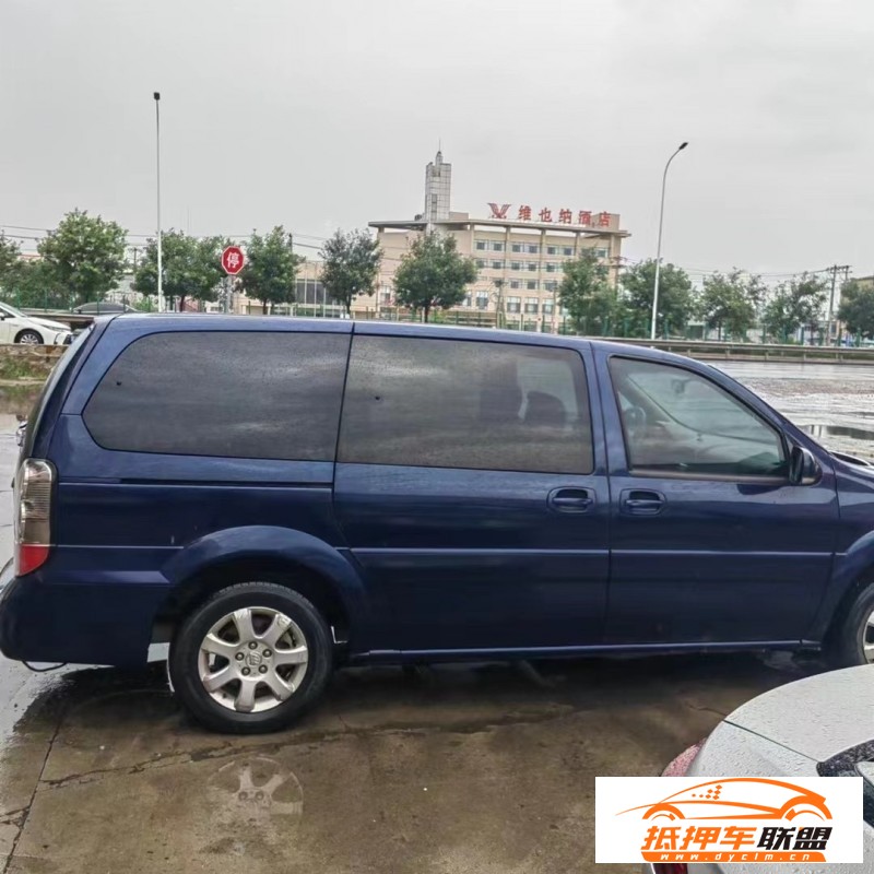  10年別克GL8轎車 