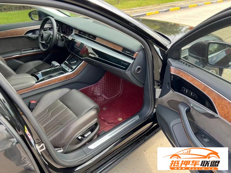  20年奧迪A8L轎車 