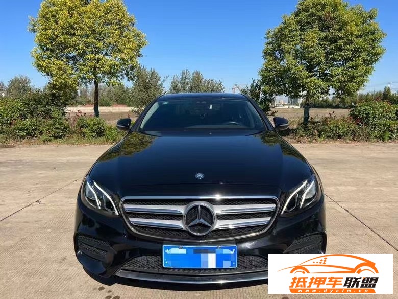  17年奔馳E轎車 