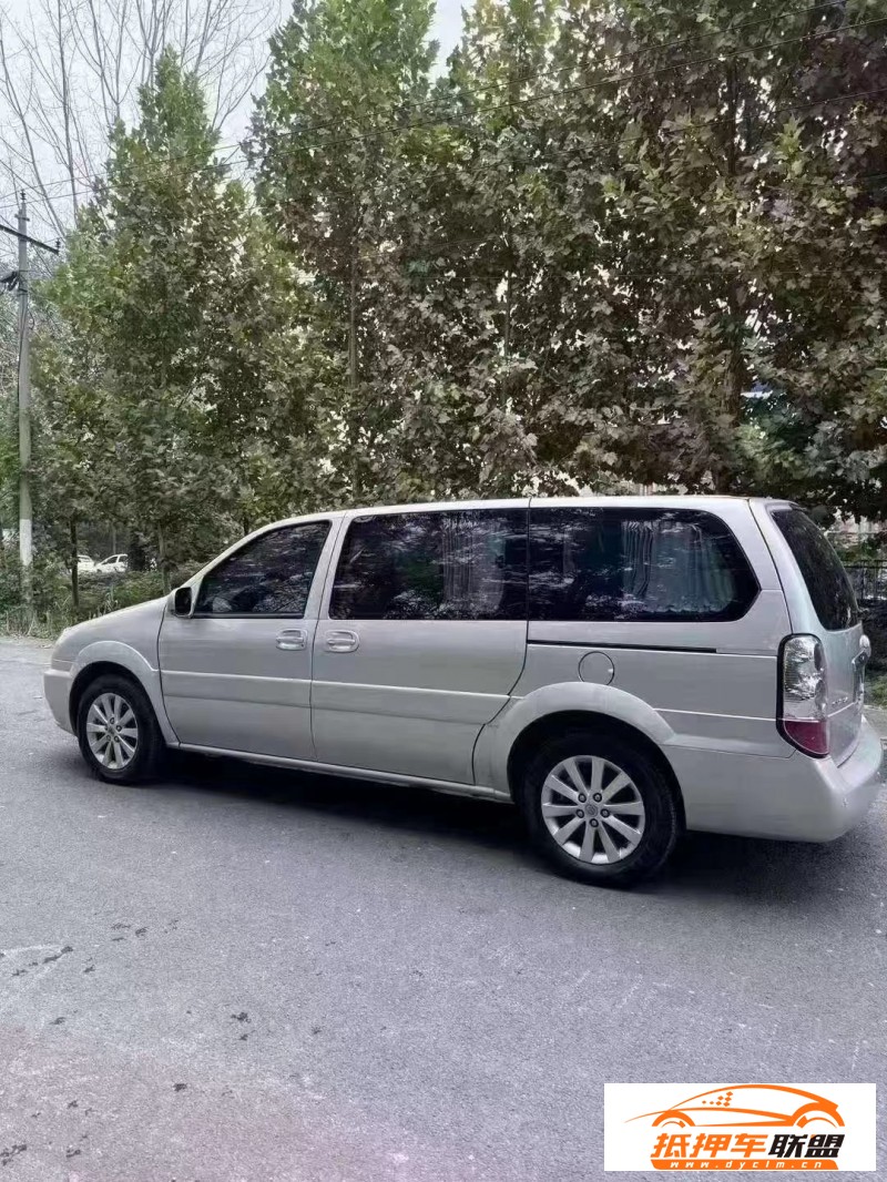  13年別克GL8轎車 