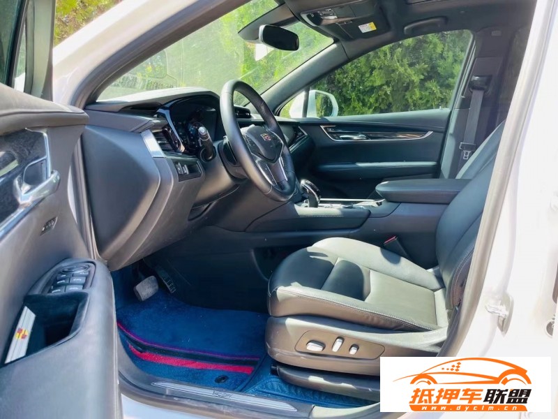  22年凱迪拉克XT5轎車 