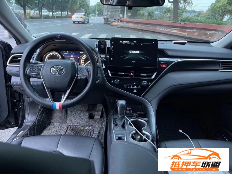  21年豐田凱美瑞轎車 