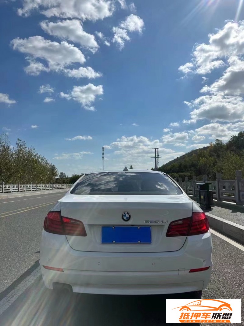  13年寶馬5系轎車 