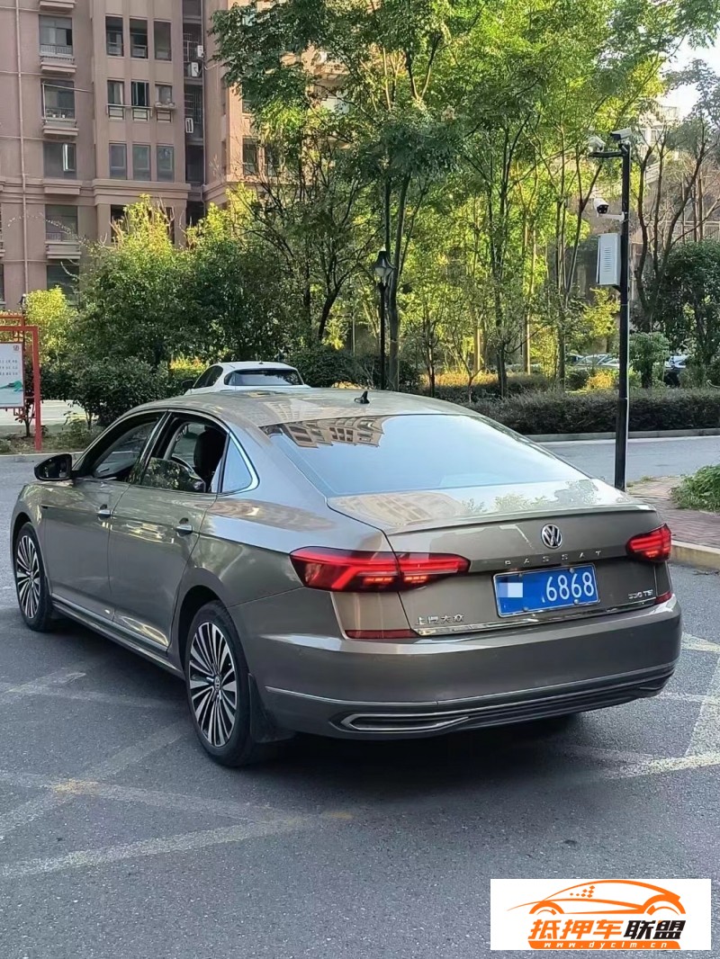  19年大眾帕薩特轎車 
