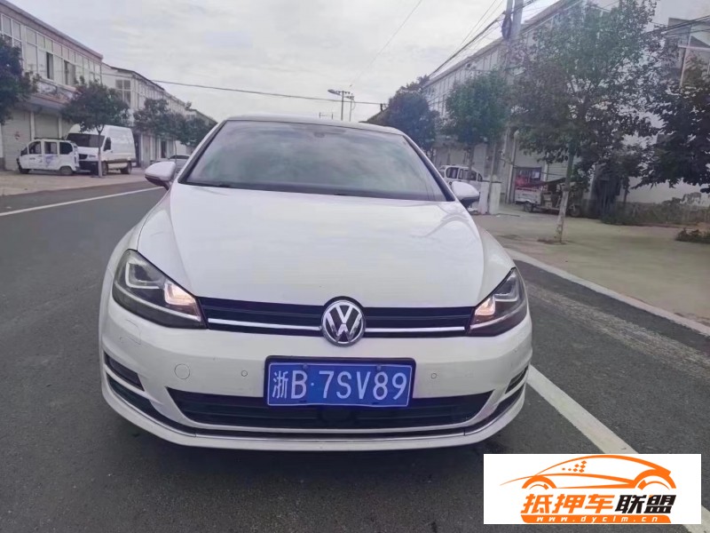  15年大眾高爾夫轎車 
