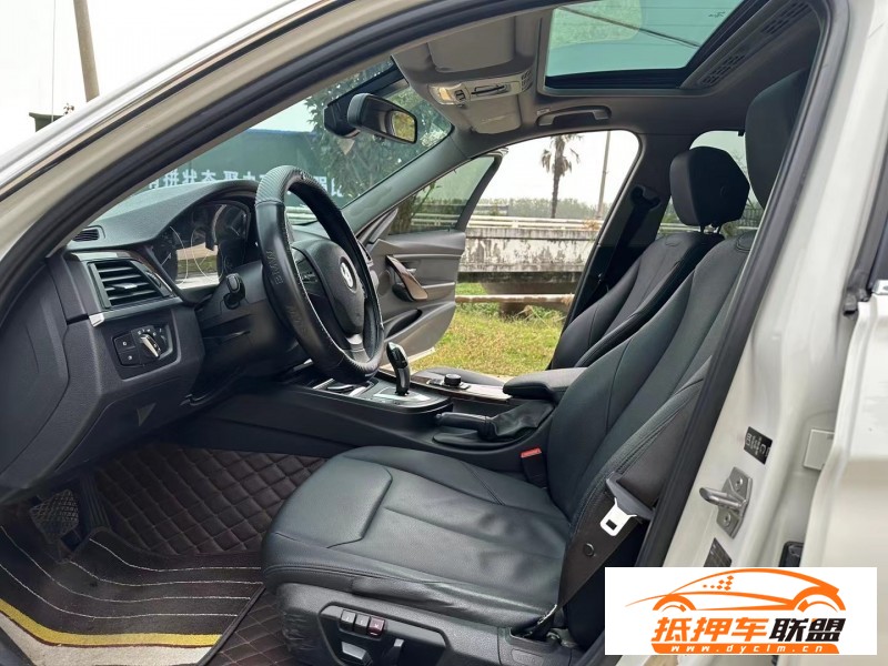  13年寶馬3系轎車 