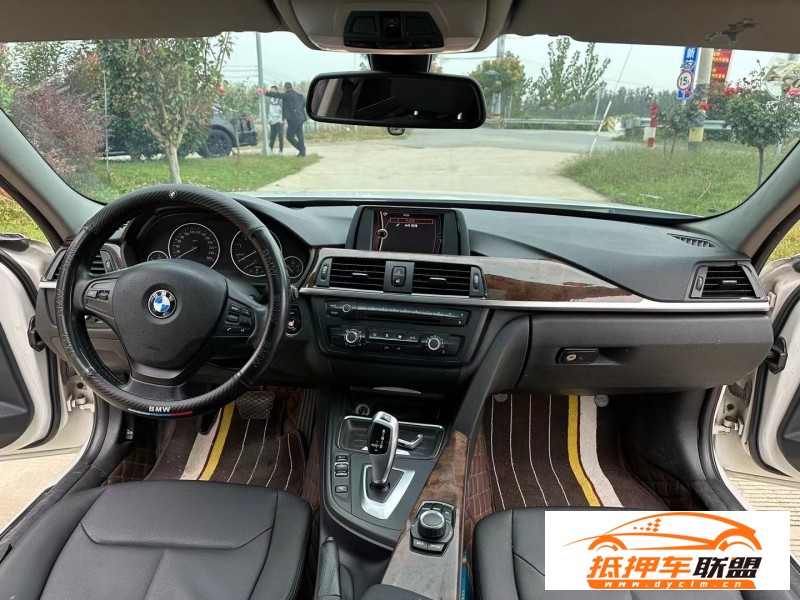 13年寶馬3系轎車 