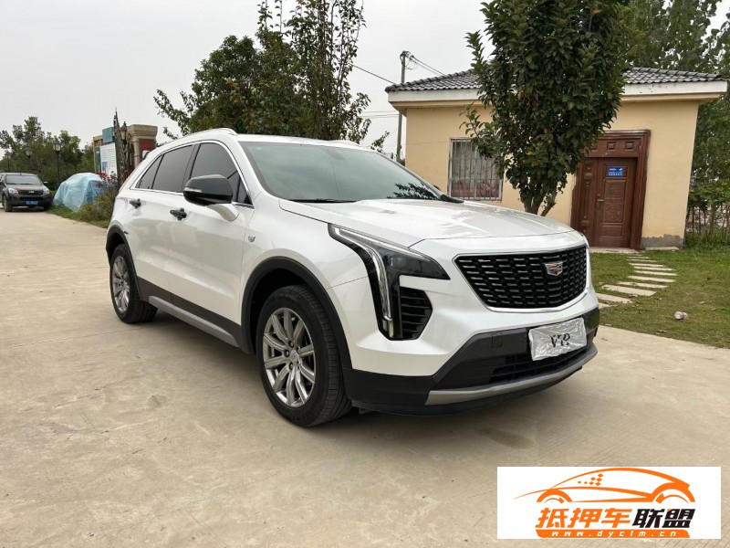  19年凱迪拉克XT4轎車 