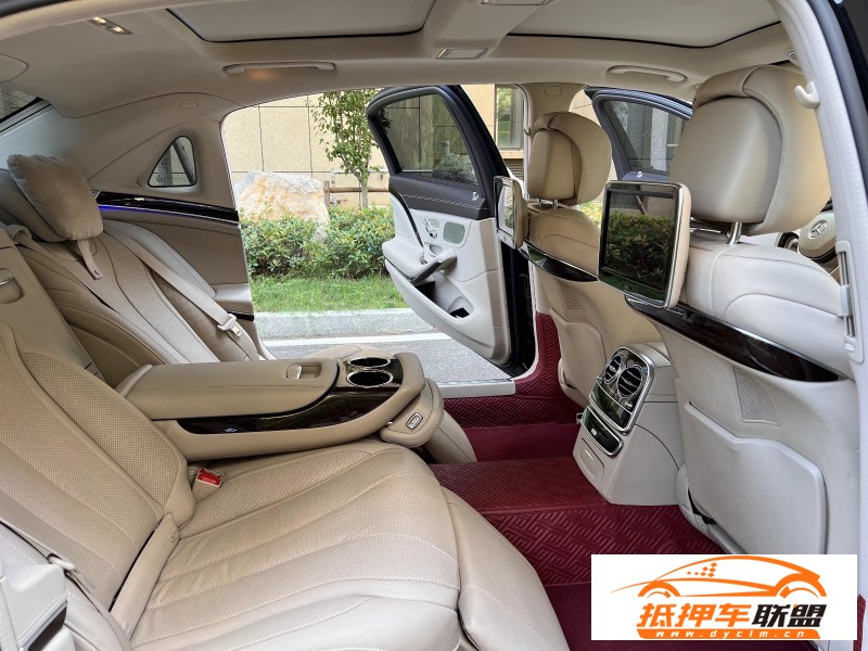  15年奔馳邁巴赫S級(jí)轎車 