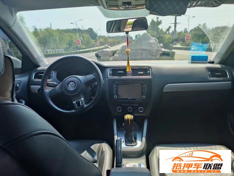  14年大眾速騰轎車 