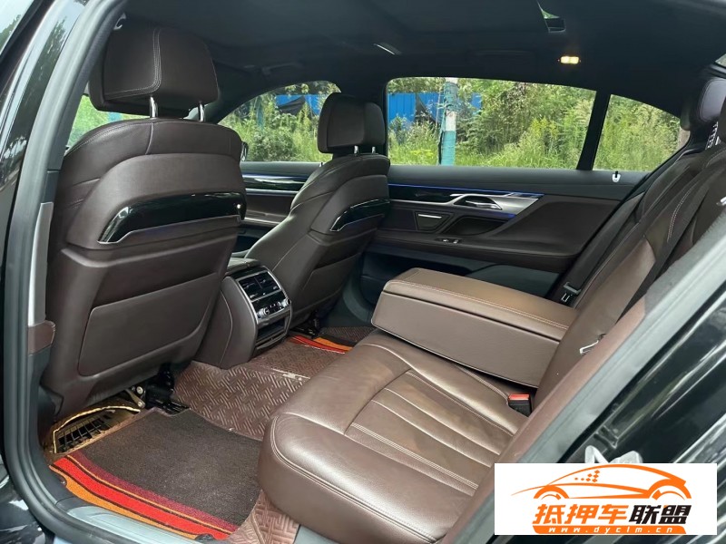  18年寶馬7系轎車 