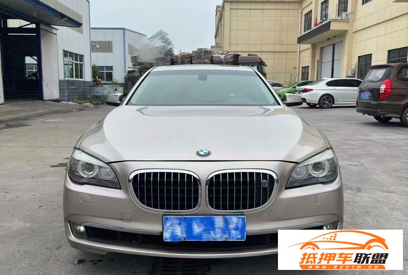  10年寶馬7系轎車 