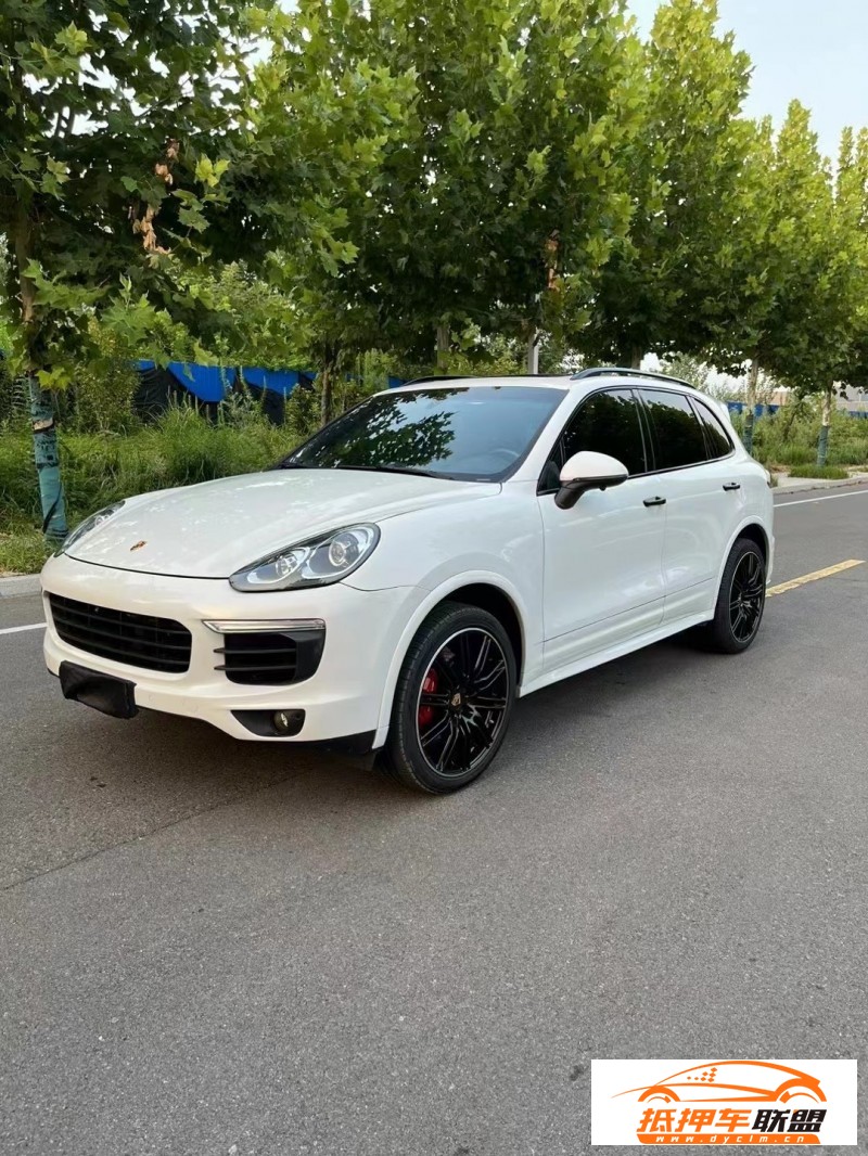 17年保時捷卡宴SUV 