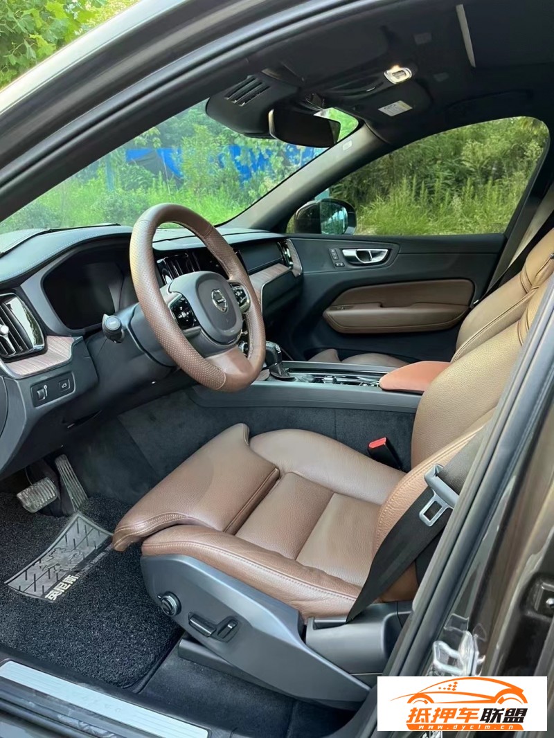  21年沃爾沃XC60轎車 