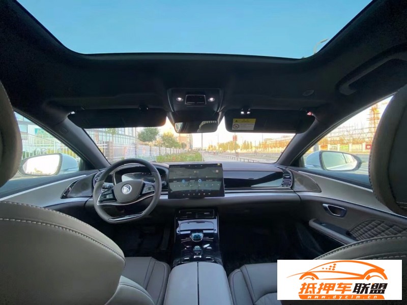  23年比亞迪漢轎車 