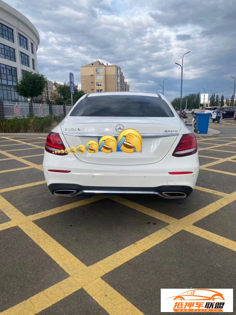  18年奔馳E轎車 