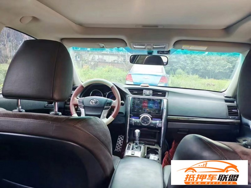  15年豐田銳志轎車 