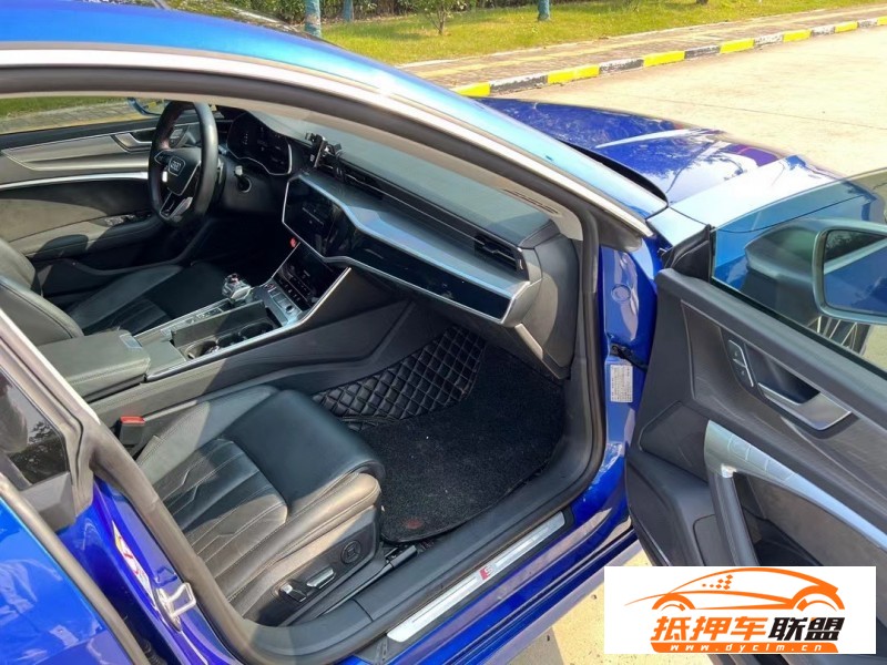  19年奧迪A7轎車 