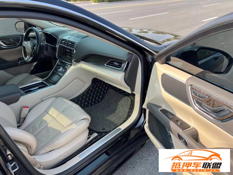  20年林肯大陸轎車 