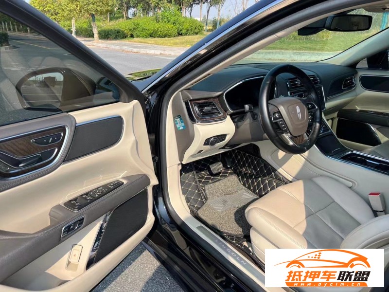  20年林肯大陸轎車 