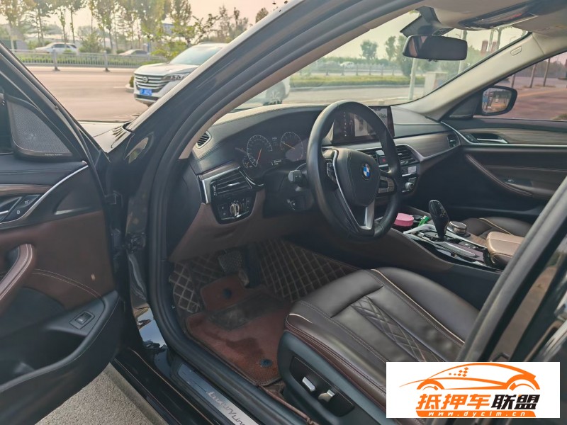  18年寶馬5系轎車 