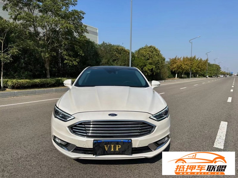  17年福特蒙迪歐轎車 