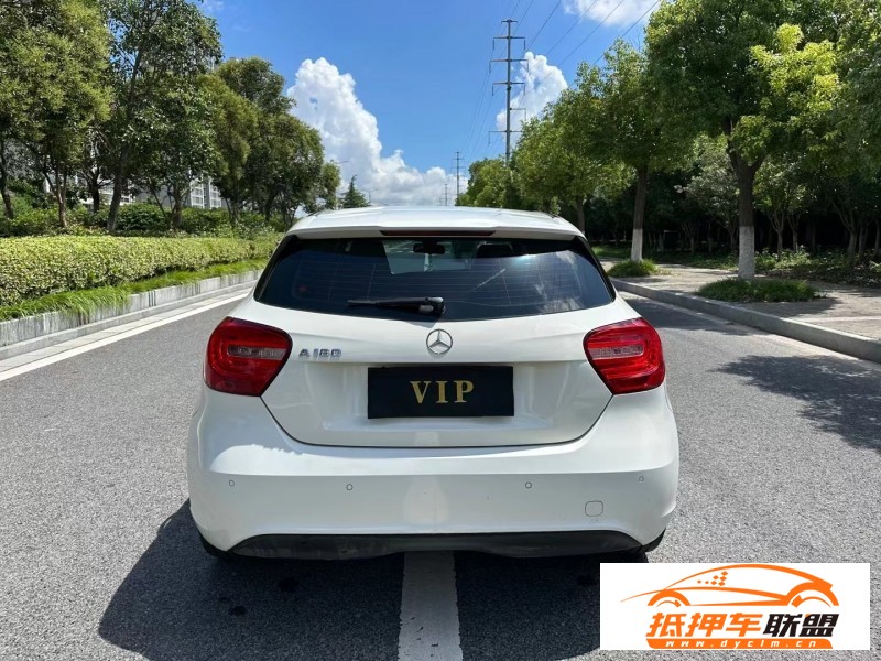  15年奔馳A轎車 