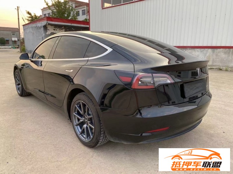  20年特斯拉MODEL 3轎車 