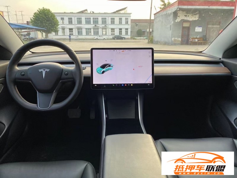  20年特斯拉MODEL 3轎車 