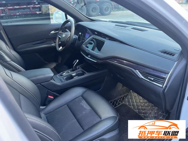 21年凱迪拉克XT4轎車 
