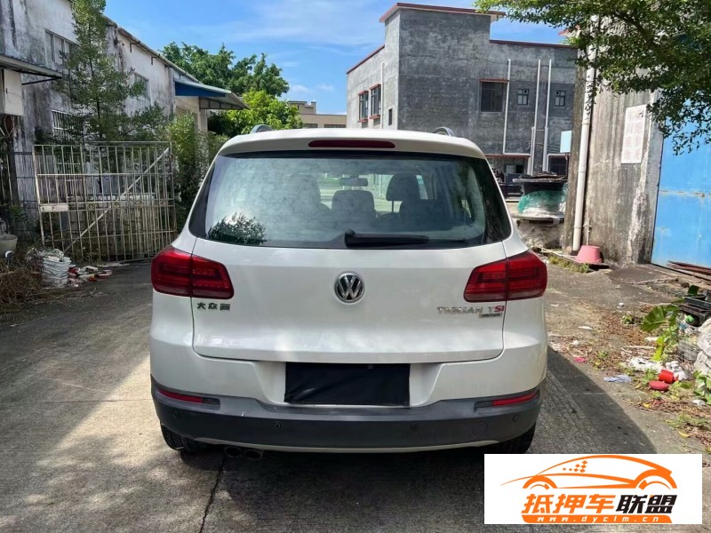  17年大眾途觀轎車 