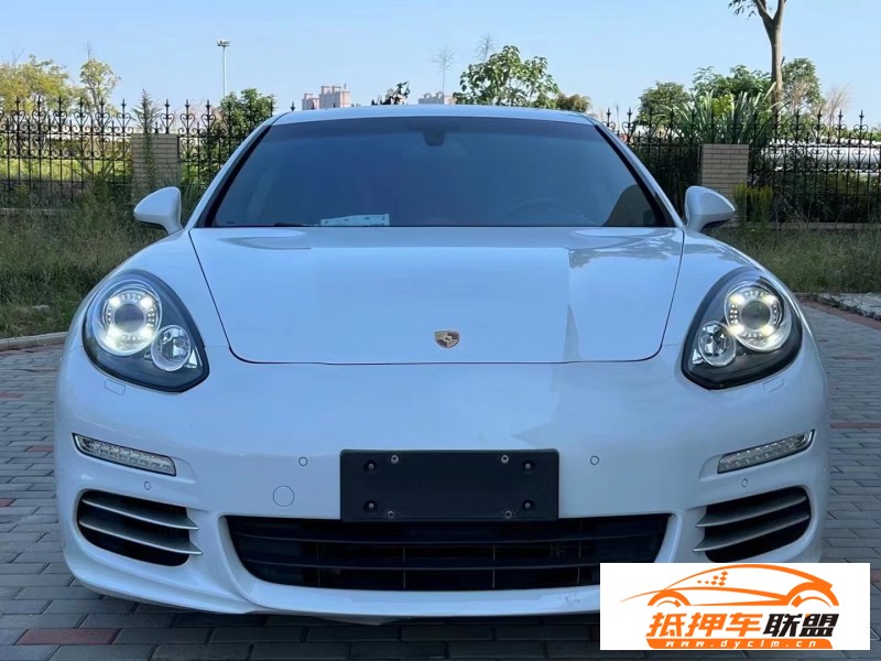  16年保時捷帕納梅拉轎車 
