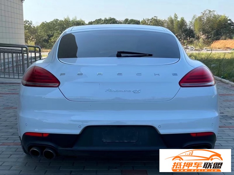  16年保時捷帕納梅拉轎車 
