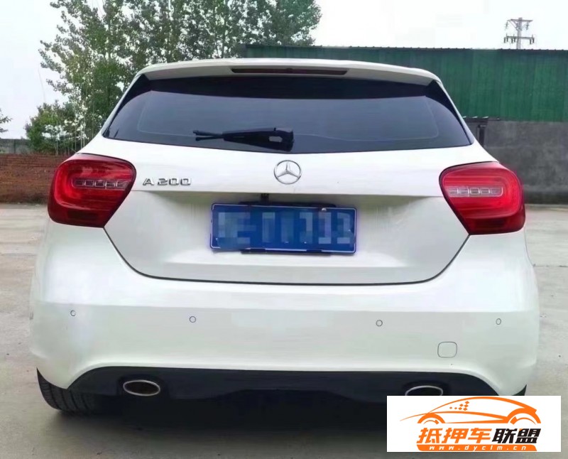  14年奔馳A轎車 