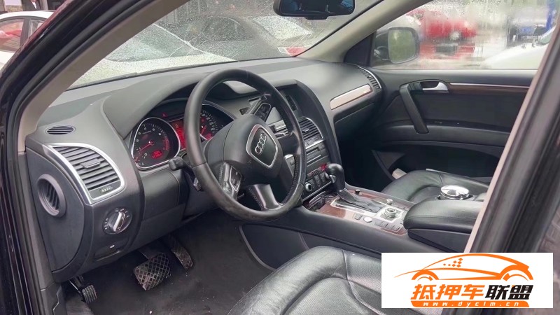  11年奧迪Q7轎車 