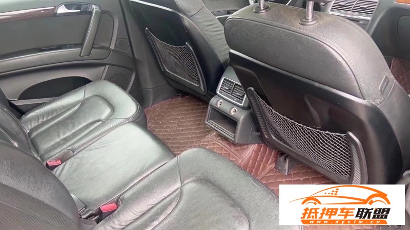  11年奧迪Q7轎車 