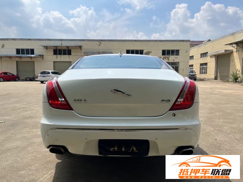  15年捷豹XJL轎車 